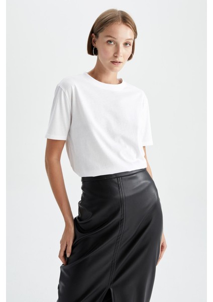 Regular Fit Bisiklet Yaka Basic Düz Penye Kısa Kollu Tişört modelleri