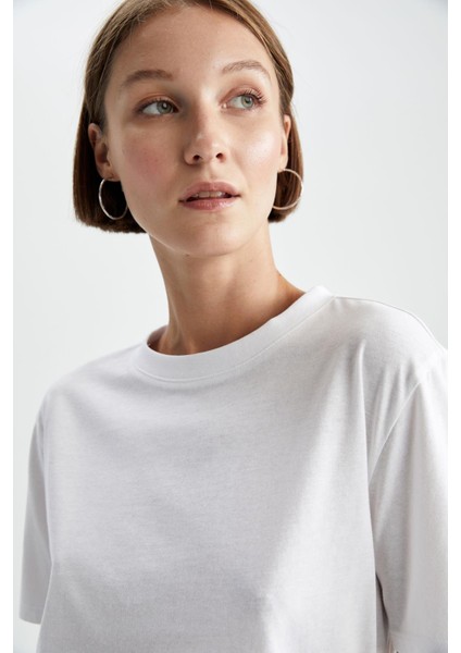 Regular Fit Bisiklet Yaka Basic Düz Penye Kısa Kollu Tişört fırsatları