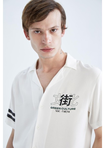 Regular Fit Apaş Yaka Viskon Kısa Kollu Gömlek Y5781AZ22HS fırsatları