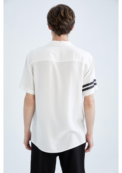 Regular Fit Apaş Yaka Viskon Kısa Kollu Gömlek Y5781AZ22HS indirimleri