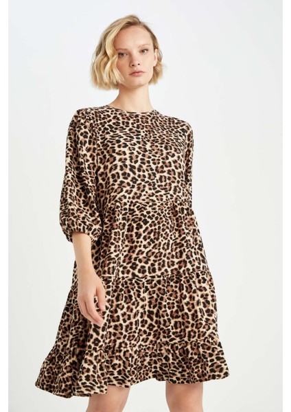 Bisiklet Yaka Leopar Desenli Gofre Dokulu Mini Balon Kollu Elbise Y7044AZ22HS fırsatları