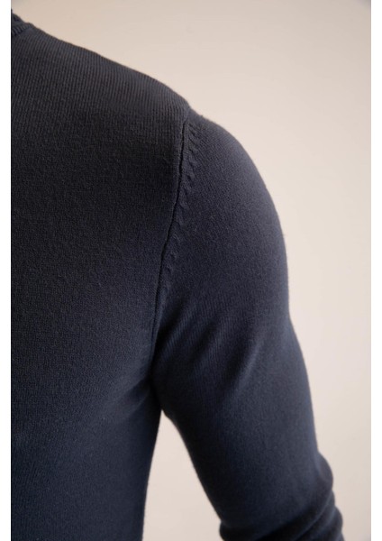 Slim Fit Balıkçı Yaka Triko Kazak R1124AZ22WN