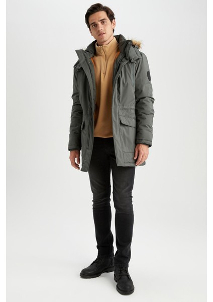 Rüzgar Geçirmez Su Geçirmez Kapüşonlu Suni Kürklü Mont X3983AZ22WN fiyatları