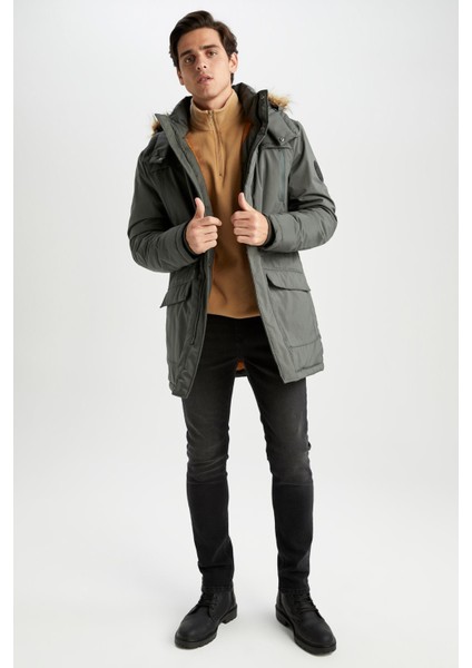 Rüzgar Geçirmez Su Geçirmez Kapüşonlu Suni Kürklü Mont X3983AZ22WN modelleri