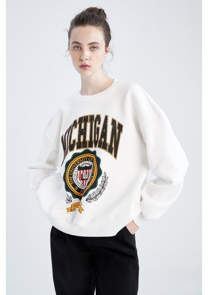 Oversize Fit Bisiklet Yaka Sweatshirt Y6942AZ22AU