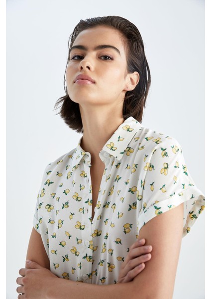 Regular Fit Desenli Kısa Kollu Viskon Gömlek U2743AZ22SM fırsatları