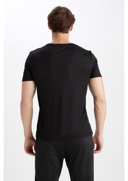 Fit Slim Fit Bisiklet Yaka Sporcu Tişört X6142AZ22AU