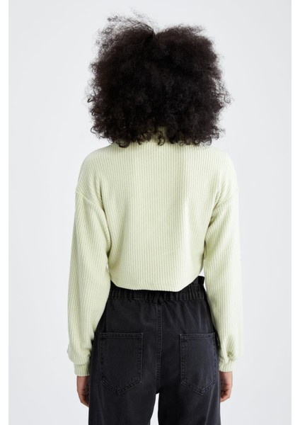 Loose Fit Yarım Balıkçı Yaka Boğazlı Fitilli Uzun Kollu Crop Sweatshirt X5273AZ21CW