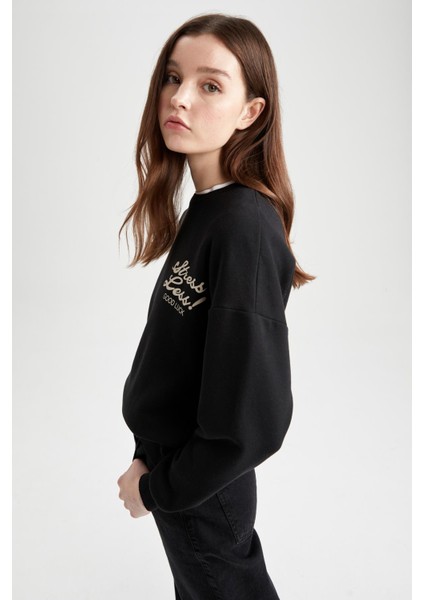 Bisiklet Yaka Slogan Baskılı Sweatshirt Z9429AZ22AU