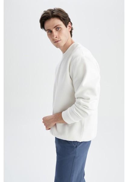 Oversize Fit Bisiklet Yaka Basic Pamuklu Sweatshirt T5139AZ22AU