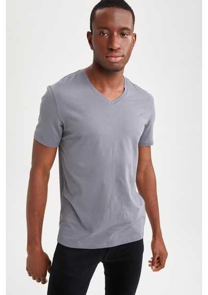 Slim Fit V Yaka Basic Tişört M7668AZ22SP
