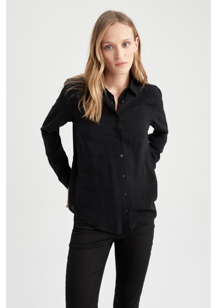 Regular Fit Dokulu Uzun Kollu Gömlek M9480AZ23SP