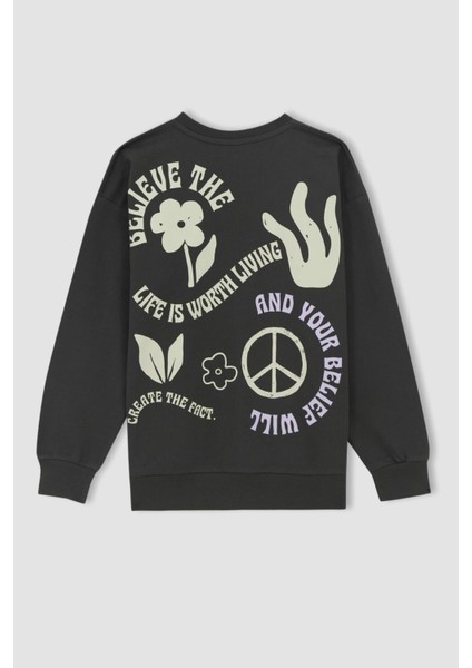 Erkek Çocuk Oversize Fit Bisiklet Yaka Sırt Baskılı Sweatshirt W8914A622SP fırsatları