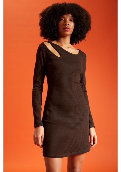 Bodycon Slim Fit Bisiklet Yaka Kesik Detaylı Uzun Kollu Kaşkorse Mini Elbise X3623AZ22SP fiyatları