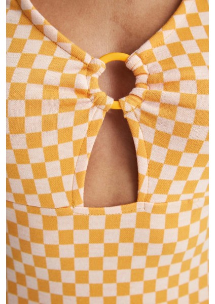 Bodycon Yuvarlak Yaka Pötikareli Dekolteli Kısa Kollu Mini Elbise X4614AZ22SP fırsatları