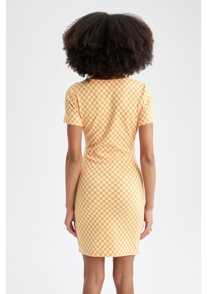 Bodycon Yuvarlak Yaka Pötikareli Dekolteli Kısa Kollu Mini Elbise X4614AZ22SP indirimleri