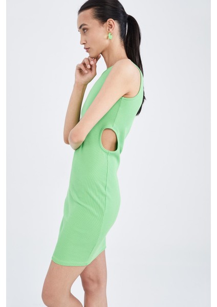 Coool Bodycon Bisiklet Yaka Kesik Detaylı Fittilli Kolsuz Mini Elbise V6467AZ22SM modelleri