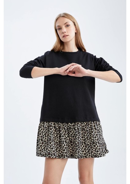 Desenli Volanlı Etek Detaylı Sweat Elbise V6609AZ22AU modelleri