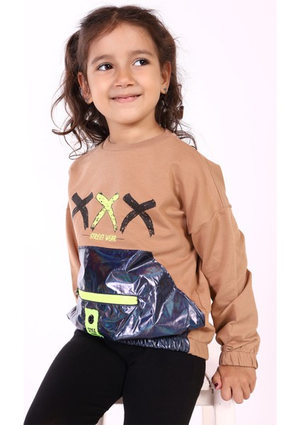 Kız Çocuk Cep Detaylı Baskılı Sweatshirt