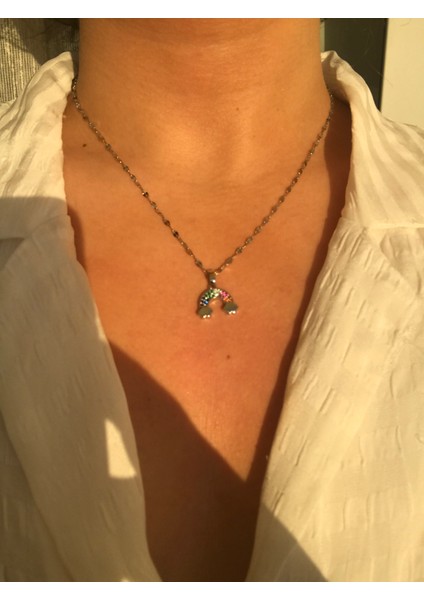 Renkli Taşlı Gökkuşağı Şekilli Silver Çelik Kolye