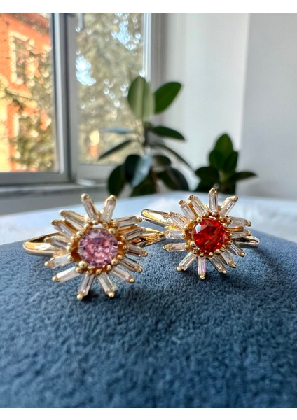 14 Ayar Altın Pembe Taşlı Çiçek Yüzük KRS1027-V1-1414R fırsatları