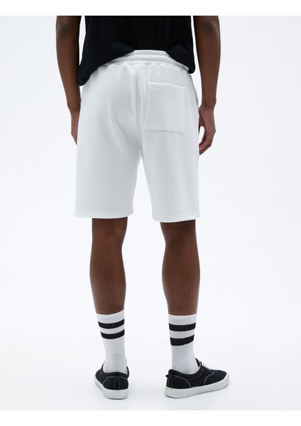 Beli Bağcıklı Bermuda Şort Cep Detaylı fırsatları