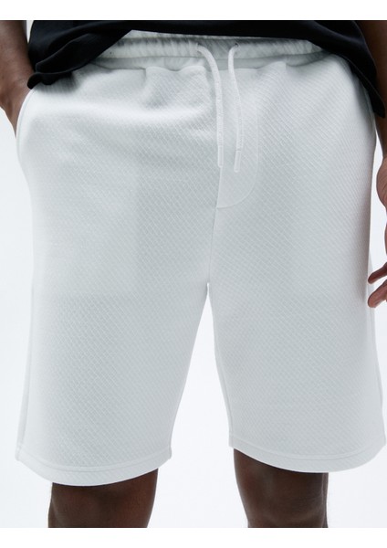 Beli Bağcıklı Bermuda Şort Cep Detaylı indirimleri