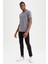 Slim Fit V Yaka Basic Tişört M7668AZ22SP 2