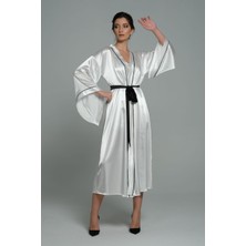 Lasilla Beyaz Uzun Saten Yarasa Kol Bride Kimono, Bride Sabahlık