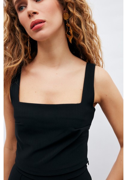 Kare Yaka Crop Bluz - Siyah modelleri