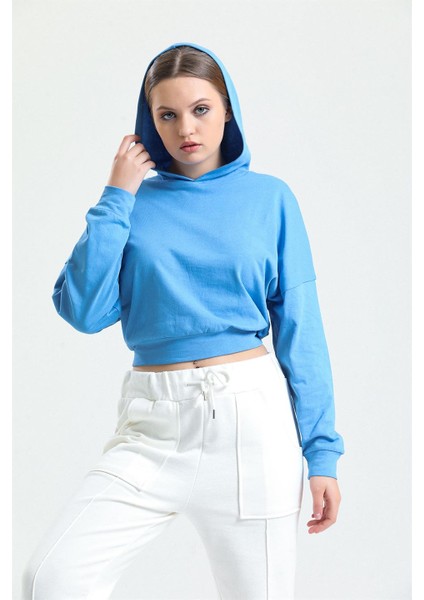 Mavi Kapüşonlu Crop Sweatshirt