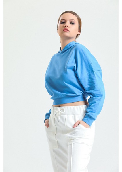 Mavi Kapüşonlu Crop Sweatshirt