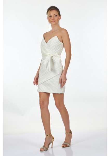 Straplez Beyaz Kadın Gece Elbisesi 10519 modelleri