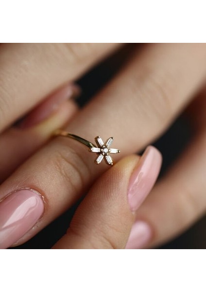 Daisy Taş Detaylı Altın Yüzük fiyatları