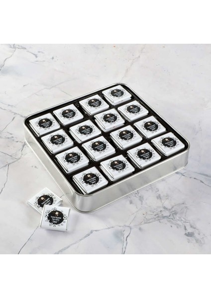 Siyah-Beyaz Taraftar Bebek 48 Adet Madlen Çikolata Metal Kutu fiyatları