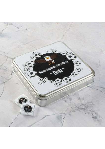 Siyah-Beyaz Taraftar Bebek 48 Adet Madlen Çikolata Metal Kutu modelleri