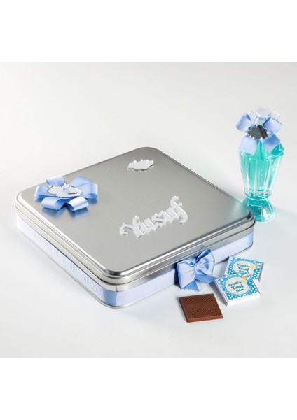Mavi Bebek 48 Adet Madlen Çikolata Metal Kutu + Gül Suyu Hediyeli modelleri