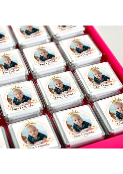 1 Yaş Fotoğraflı Kız Bebek 72 Adet Madlen Çikolata Sunum Kutulu modelleri