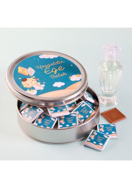 Etiket Baskılı Erkek Bebek Çikolatası (Düz Metal Yuvarlak Kutu) 50 Adet Madlen+Kolonya