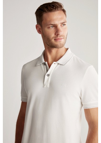 Vintage Görünümlü Kırık Beyaz Polo Yaka T-Shirt fırsatları