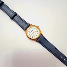 Marlas Vintage Kadın Kol Saati, Retro Tasarım, Yuvarlak, Rose Gold Kasa, Mavi Deri Kordon, Kolay Kullanım