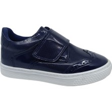 Zerhan 300 Erkek Bebek Çocuk Lacivert Rugan Cırtlı Spor Model Ayakkabı