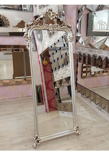 Vintage Madam Model Gümüş Renk Dekoratif Ayaklı Boy Aynası