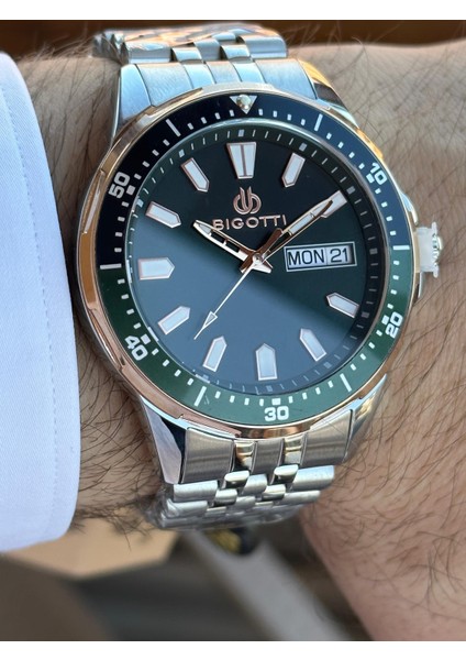 Day Date Göstergelli Çelik ,spor ve Şık Kullanıma Uygun Erkek Kol Saati