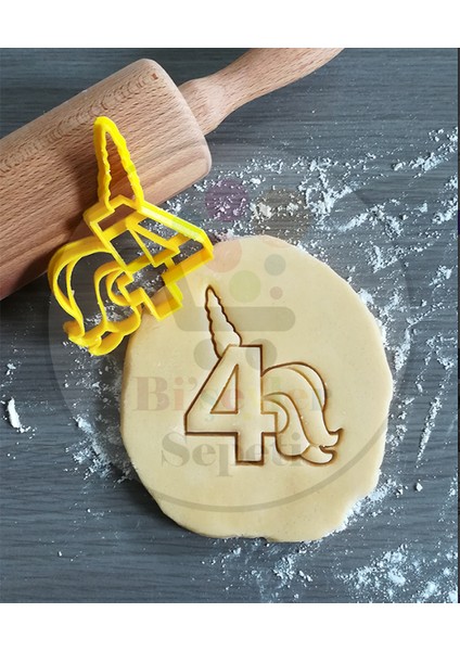 Unicorn Doğum Günü "4" Kurabiye Kalıbı