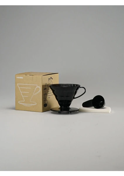 Hario V60 02 Siyah Şeffaf Plastik Dripper ve 40’lı Filtre Kağıdı Seti