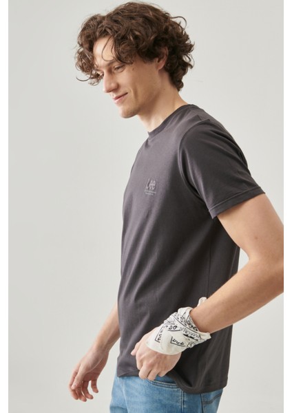 Lee Lightweight Logo Erkek Siyah Bisiklet Yaka Tişört indirimleri