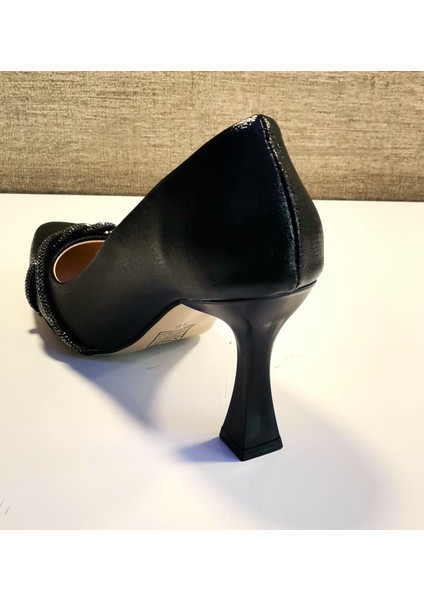 902 Bayan Kapalı Taşlı Kadeh Yüksek Ökçe Stiletto Ayakkabı
