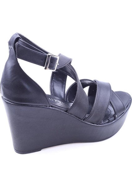 2811 Kadın 9 cm Dolgu Topuklu Cilt Sandalet fırsatları