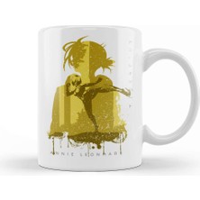Attack On Titan Female Titan Minimalist Kupa Bardak Porselen